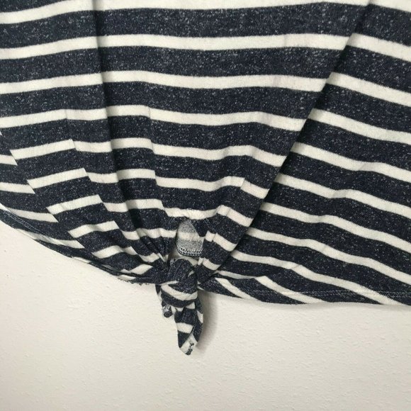 Caslon Tie Front Hem 3/4 Sleeve Crop Top Scoop - Picture 3 of 12